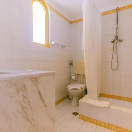 Al - Aldeia Do Golfe Retreat 빌라모라