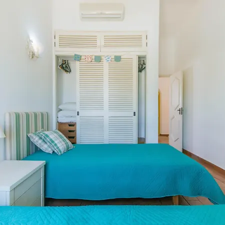 펜션 Al - Aldeia Do Golfe Retreat 빌라모라